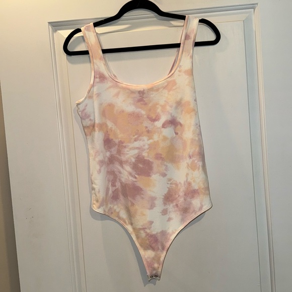 Tie-dye bodysuit NWT - Picture 1 of 4